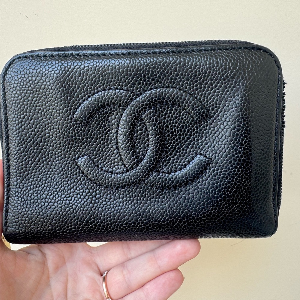 CHANEL BUNDLE WALLET & NECKLACE - Picture 2 of 11